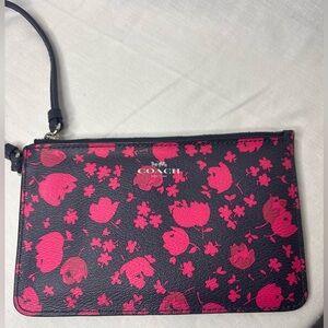 Coach Corner Zip Wristlet Purse, Prairie Calico Midnight Pink Floral EUC